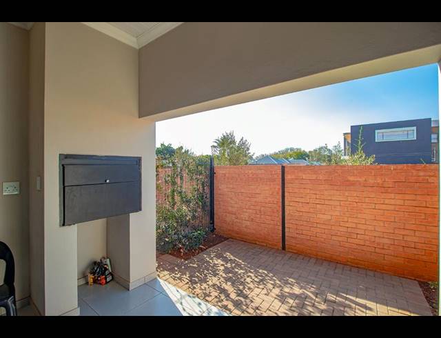 2 BEDROOM TOWNHOUSE FOR SALE IN ANNLIN